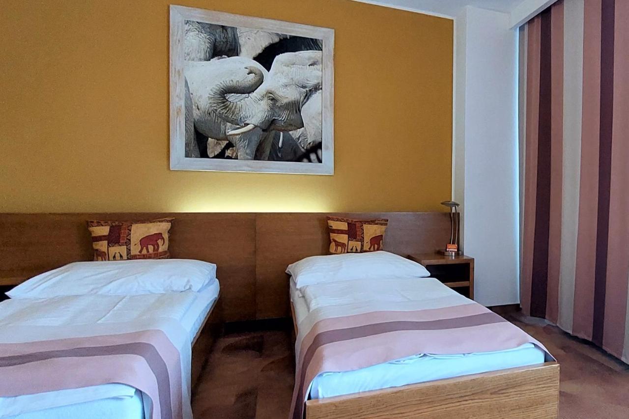 Afrika Hotel Frýdek-Místek Dış mekan fotoğraf