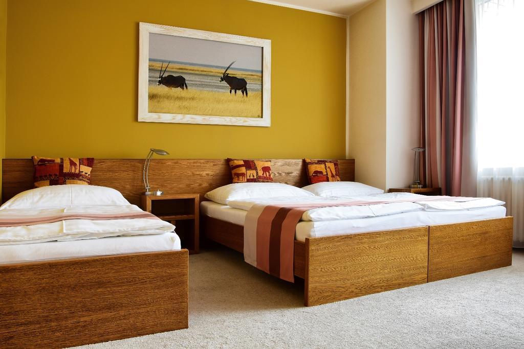 Afrika Hotel Frýdek-Místek Dış mekan fotoğraf