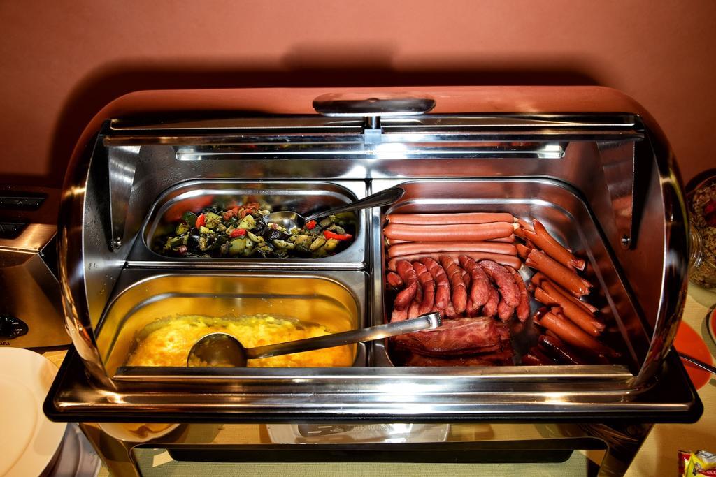 Afrika Hotel Frýdek-Místek Dış mekan fotoğraf