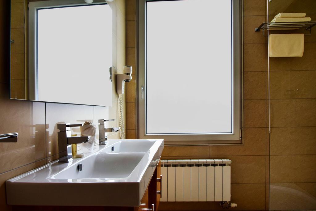 Afrika Hotel Frýdek-Místek Dış mekan fotoğraf