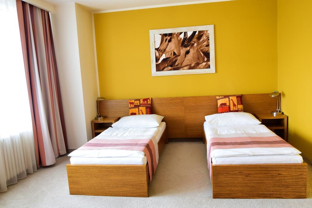 Afrika Hotel Frýdek-Místek Dış mekan fotoğraf